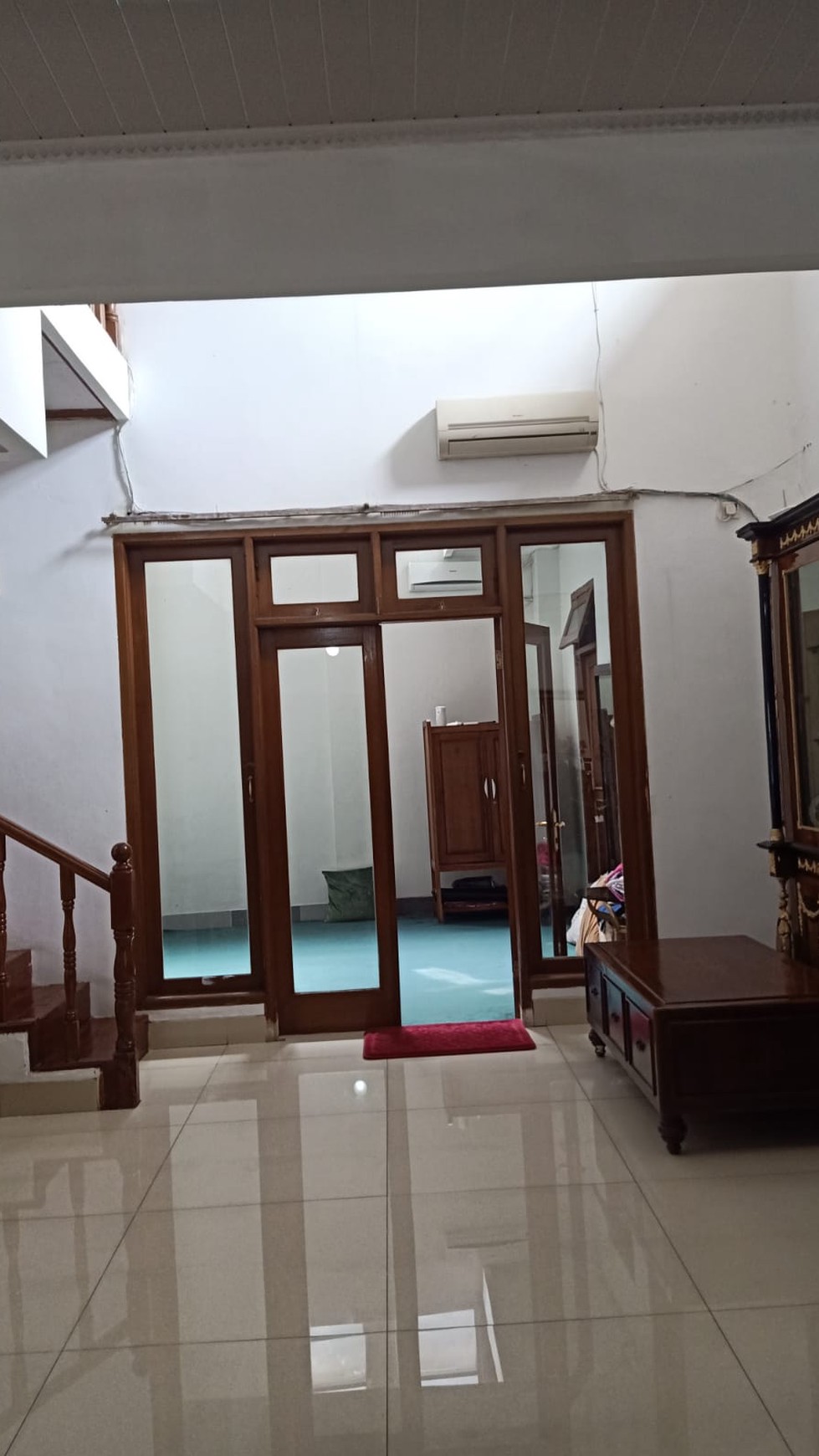 RUMAH SIAP HUNI CIPETE JAKARTA SELATAN