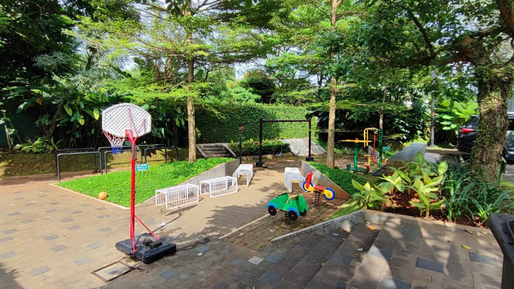 Rumah Bagus Siap Huni Lingkungan Asri di The Upper House Residence, Pamulang, Tangerang Selatan 