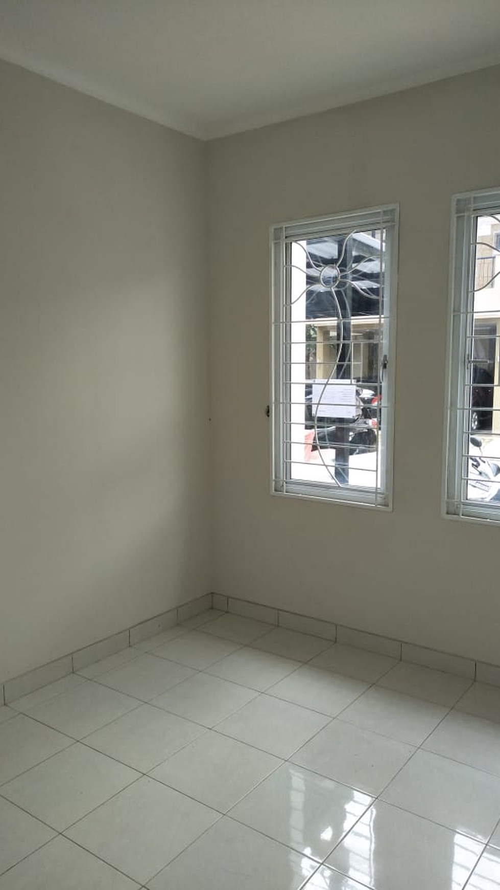 2 unit apartemen, 2 Bed Rooms  PGV di Tower  Dahoma , bisa di jadikan connecting Door