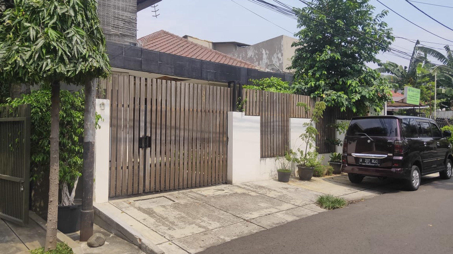 Rumah 1,5 lantai ,Lokasi Ok ,Harga Nego di Cempaka Putih Jakarta Pusat