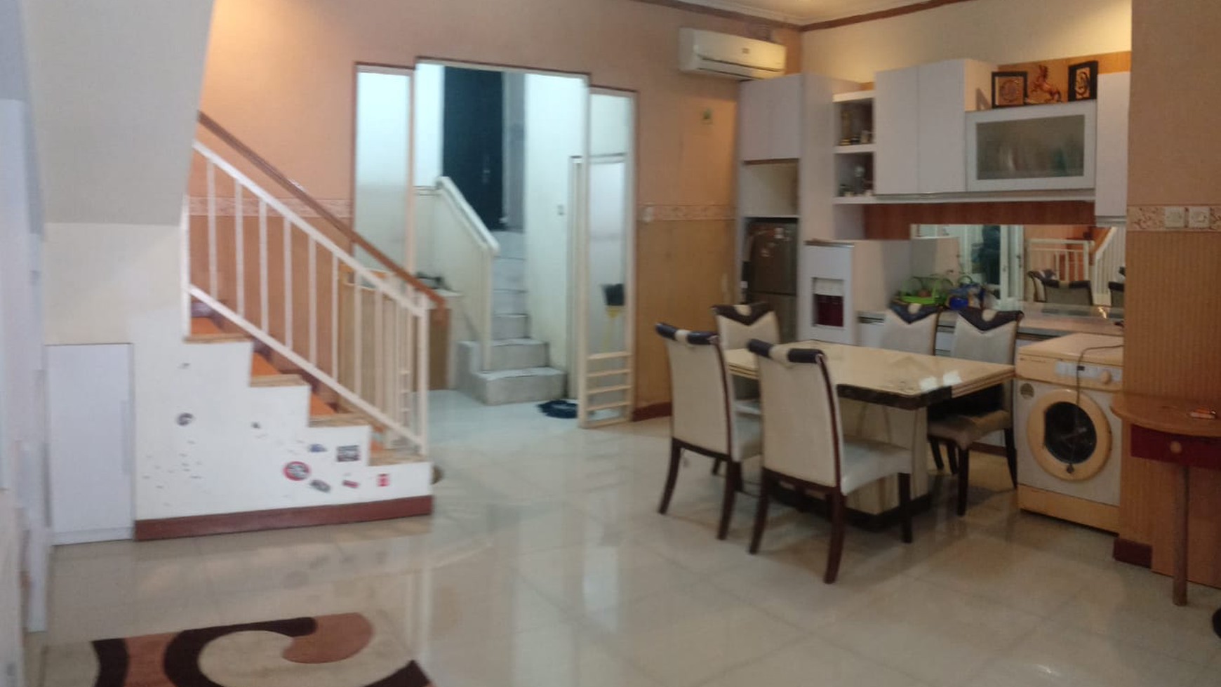 Rumah Full Furnished 2 Lantai di Cibubur Country