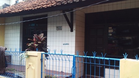 Rumah minimalis di jalan CIKAMPEK antapani 