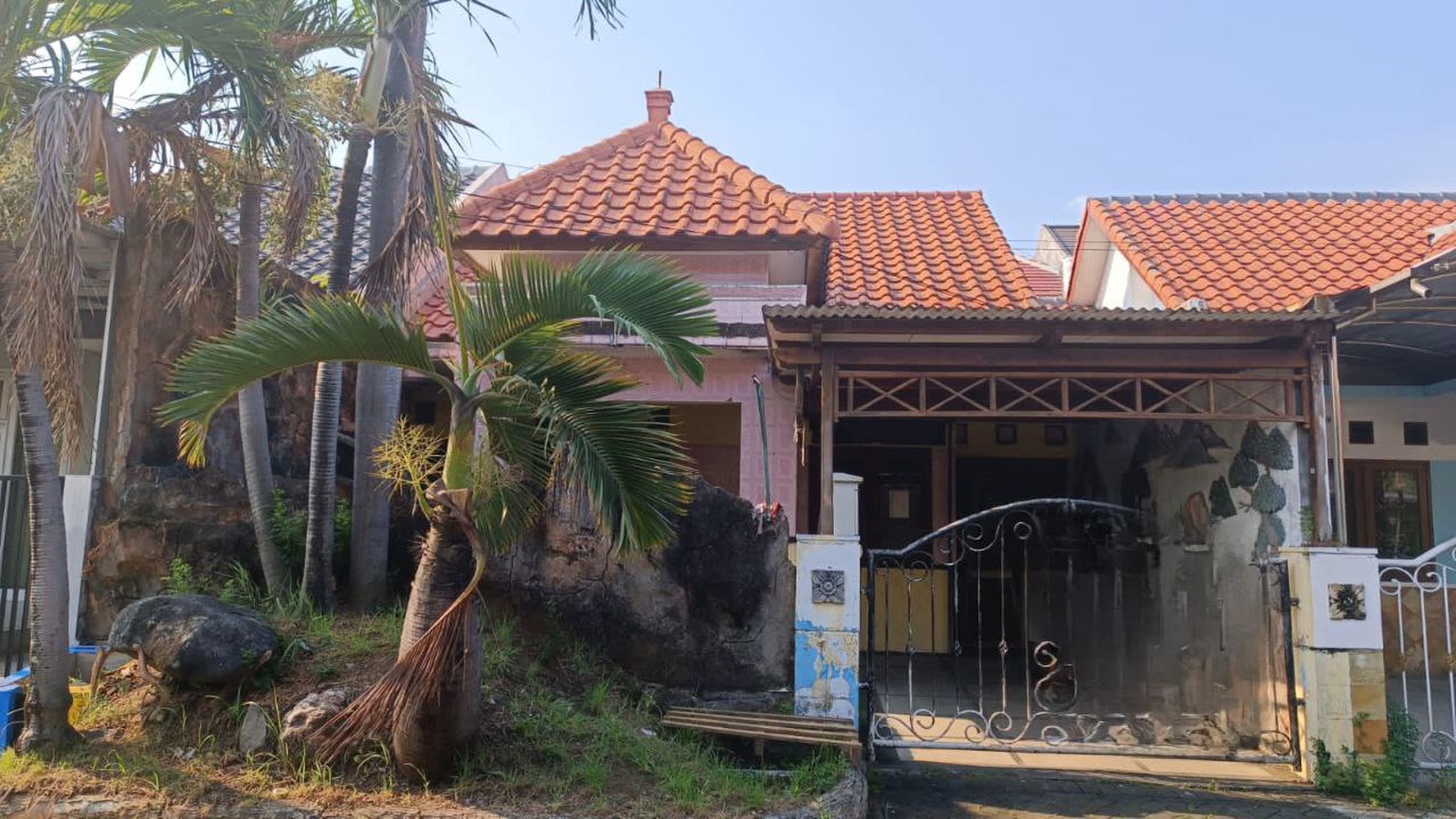 Dijual Rumah Harga Tanah di Babatan Pratama Wiyung