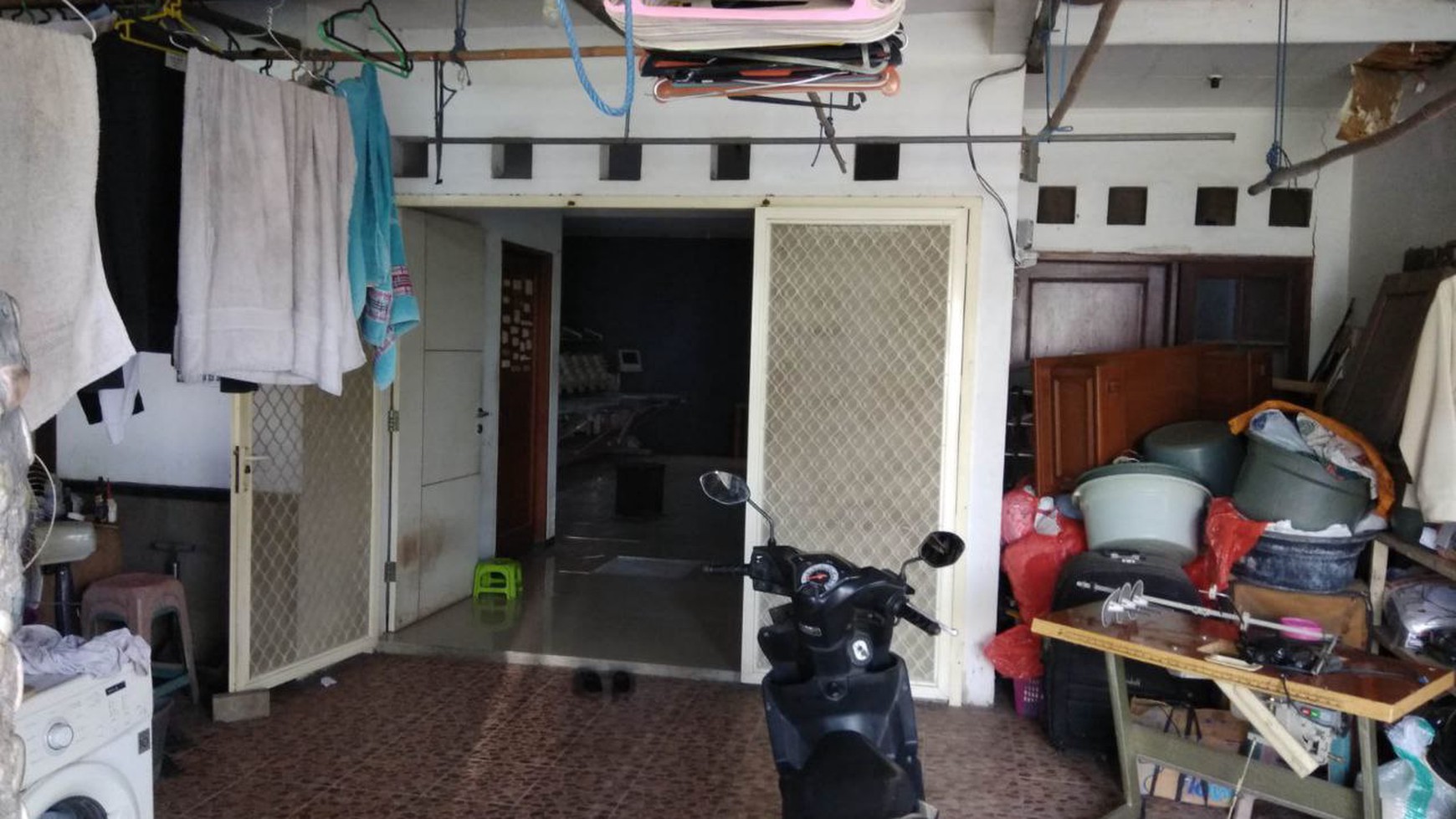 Dijual Rumah Murah Harga di Bawah Harga Tanah di Babatan Pratama Wiyung Surabaya