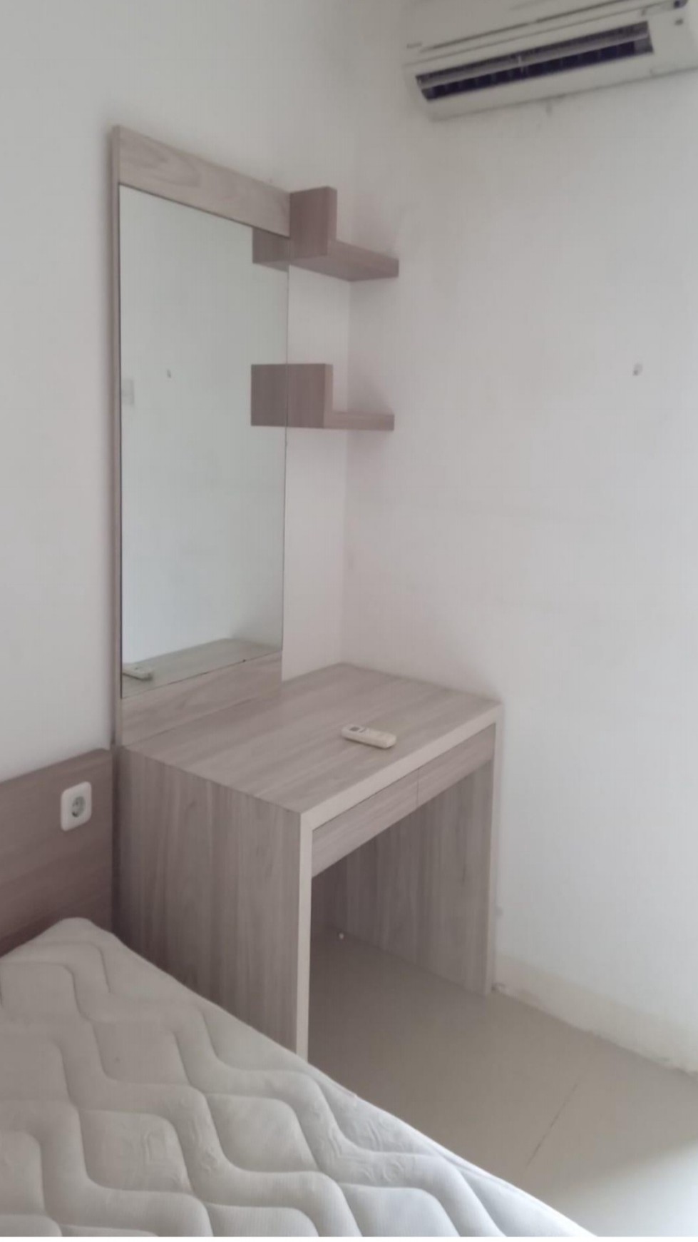 Apartemen Basura  Tower G Ukuran Studio Siap Huni