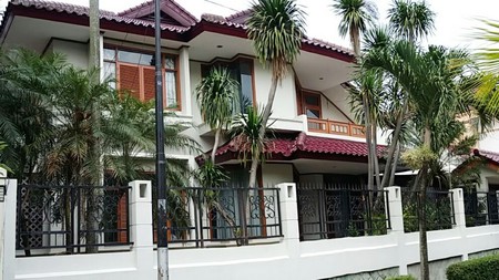 Dijual Rumah Mewah Elegan di Bintaro, Tangerang