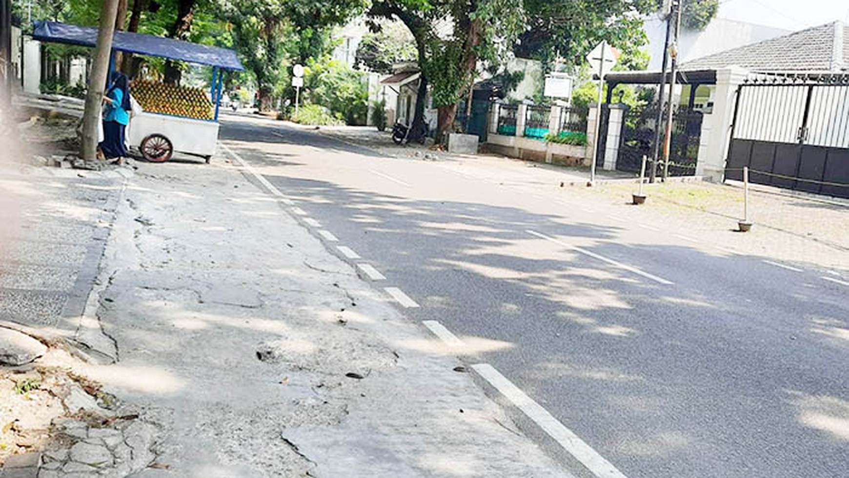 Rumah sekaligus tempat usaha di  Panglima Polim, Luas 123m2