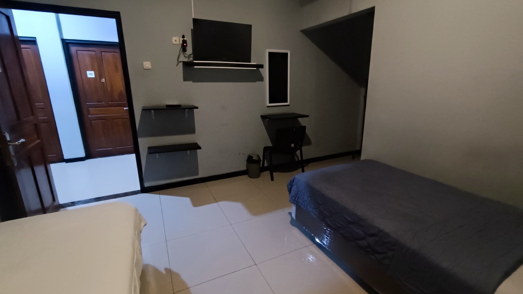 1555. Dijual masih aktif Hotel, Cafe & Indomaret Raya Sedati Gede, Sedati Sidoarjo 