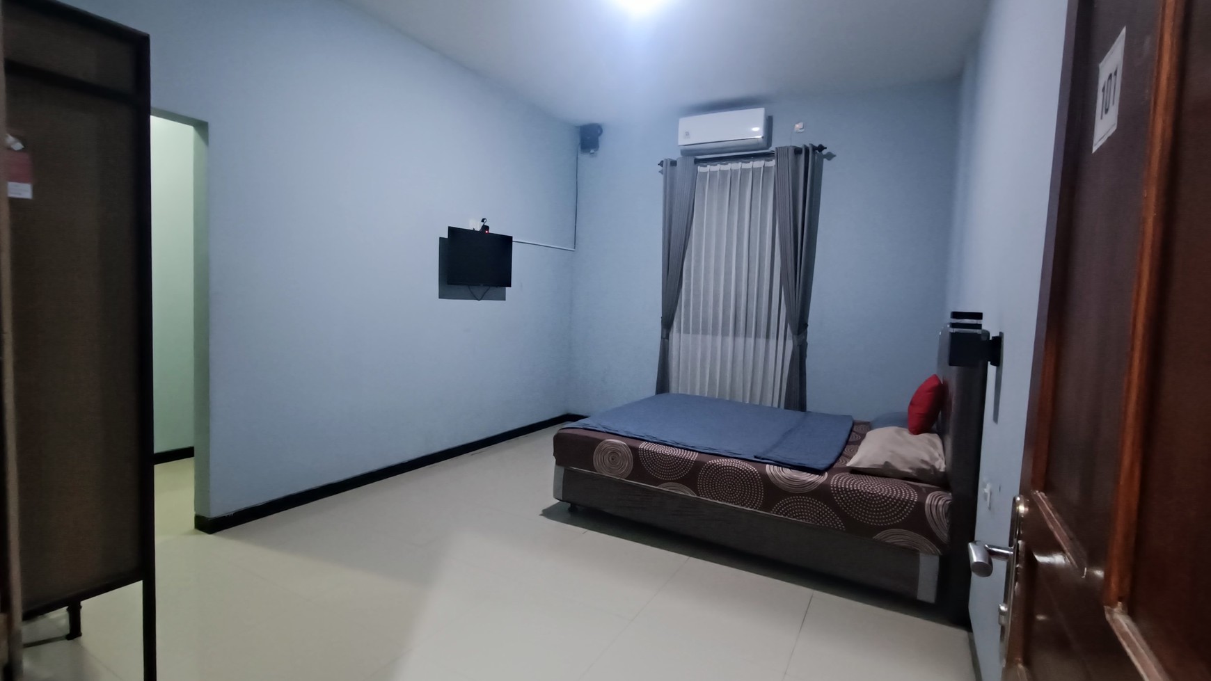 1555. Dijual masih aktif Hotel, Cafe & Indomaret Raya Sedati Gede, Sedati Sidoarjo 