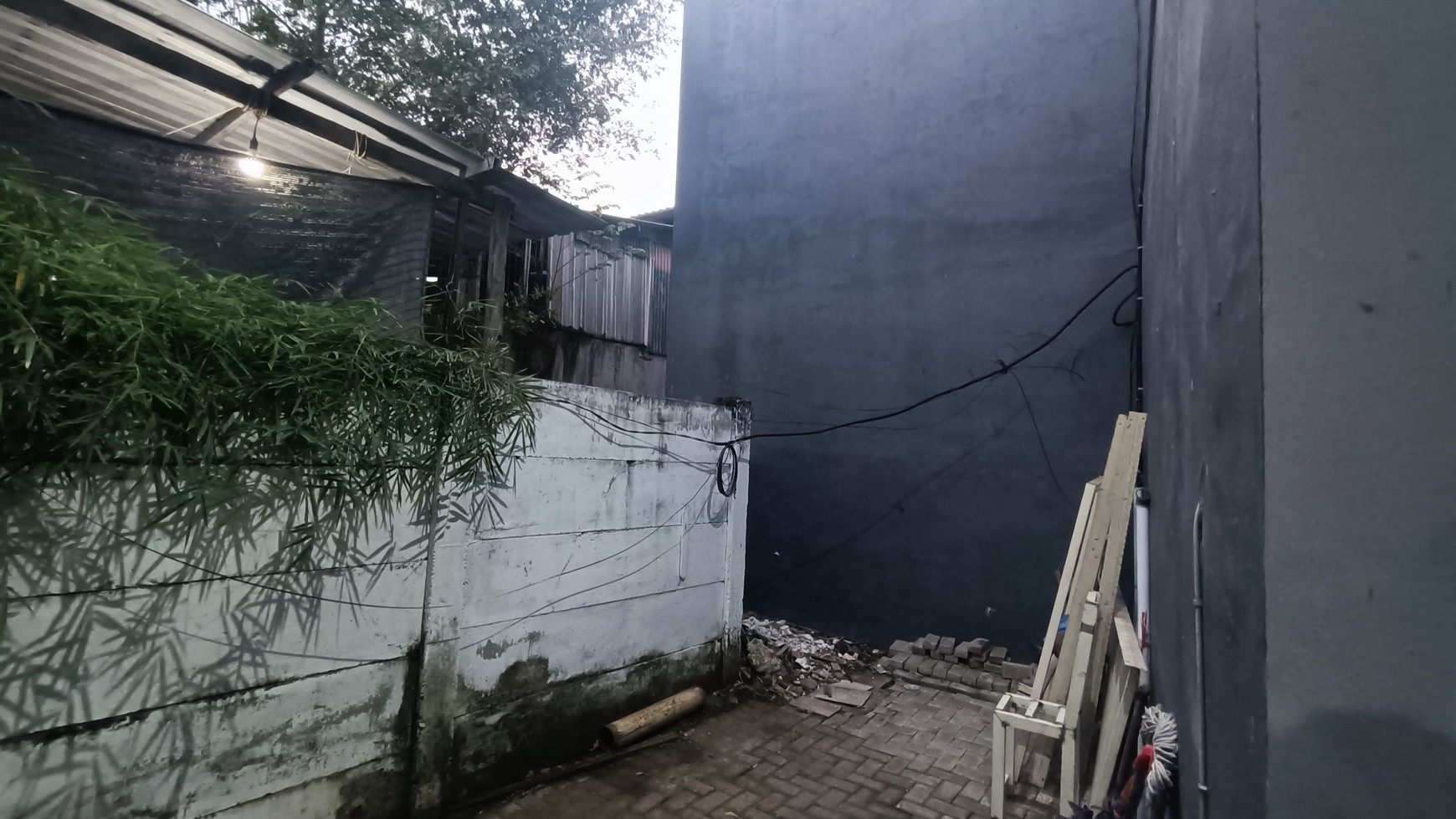 1555. Dijual masih aktif Hotel, Cafe & Indomaret Raya Sedati Gede, Sedati Sidoarjo 