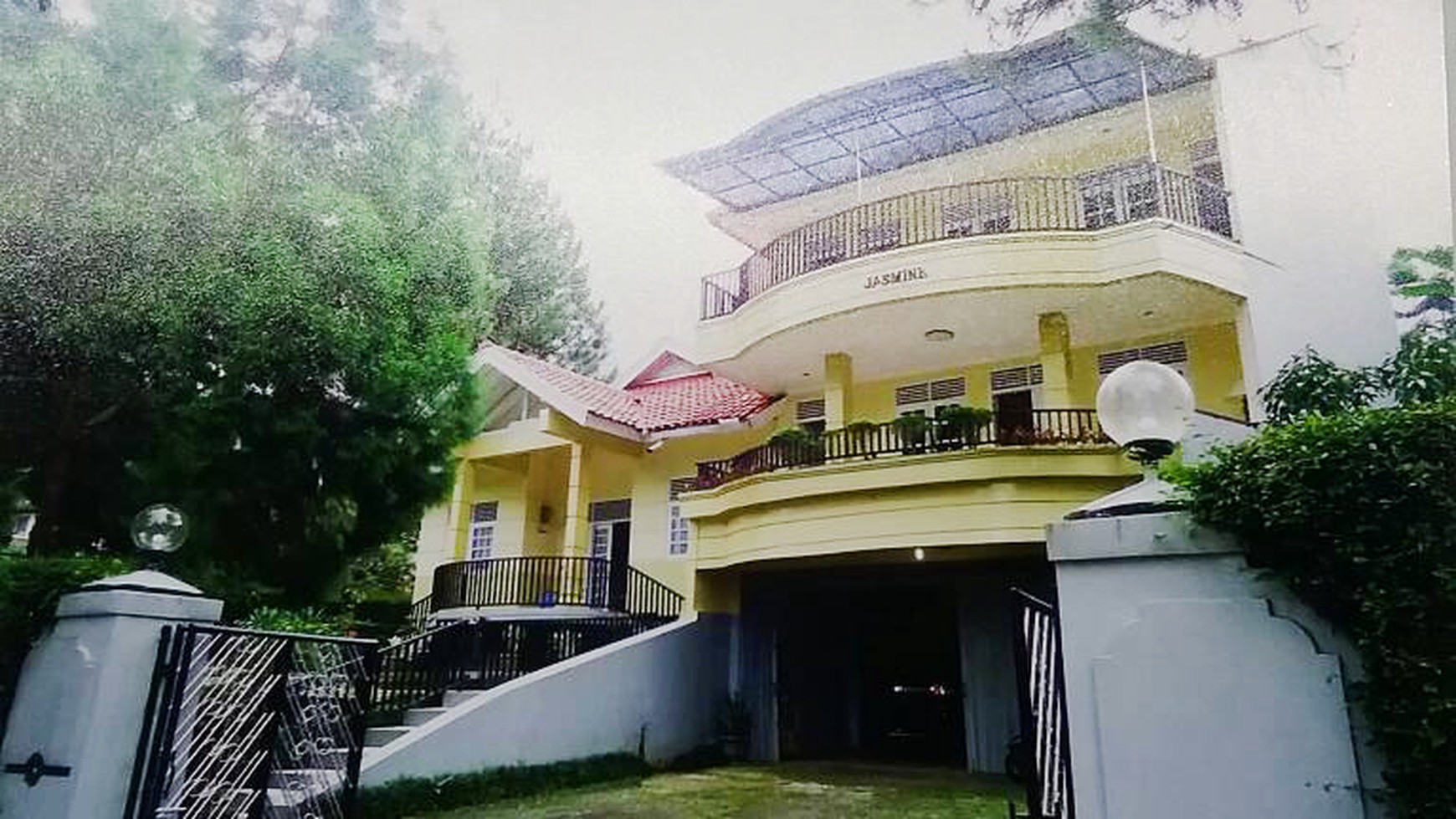 Dijual Villa Cantik Mewah di Bogor