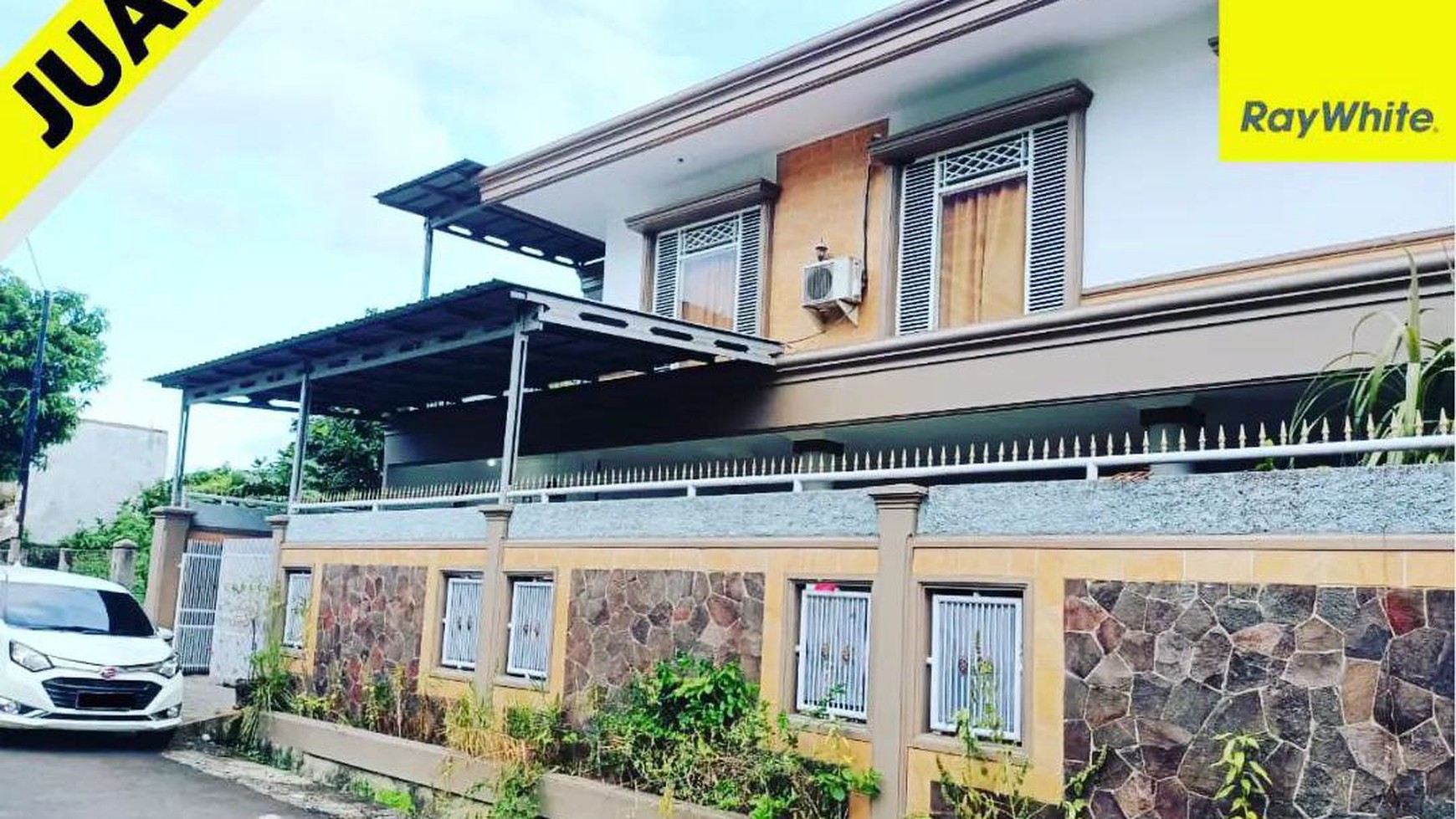 Dijual Rumah 3 Lantai di Teluk Betung Selatan 