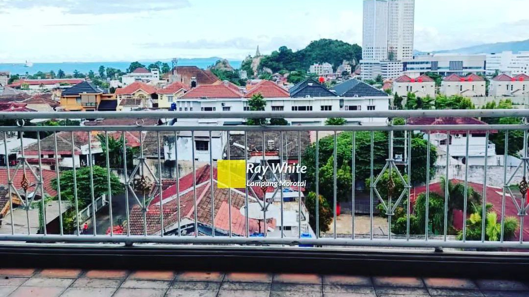 Dijual Rumah 3 Lantai di Teluk Betung Selatan 