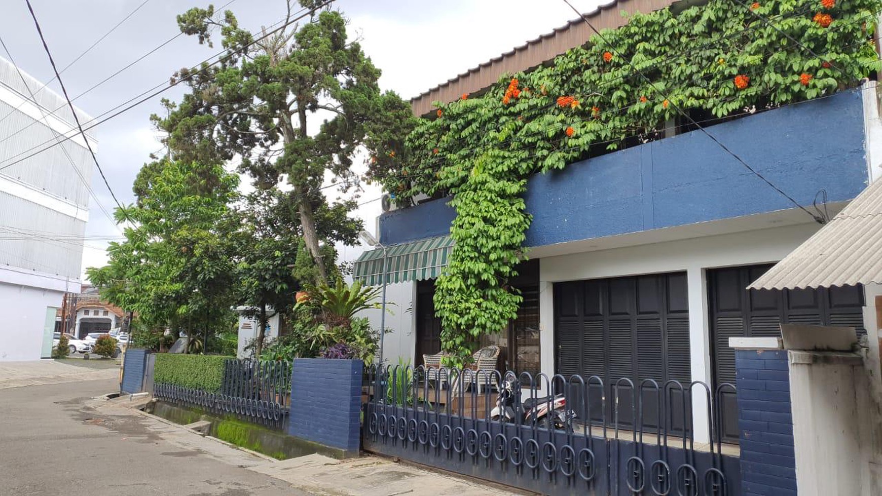 Dijual Rumah Bagus Di Pinggir Jl Buah Batu, Bandung