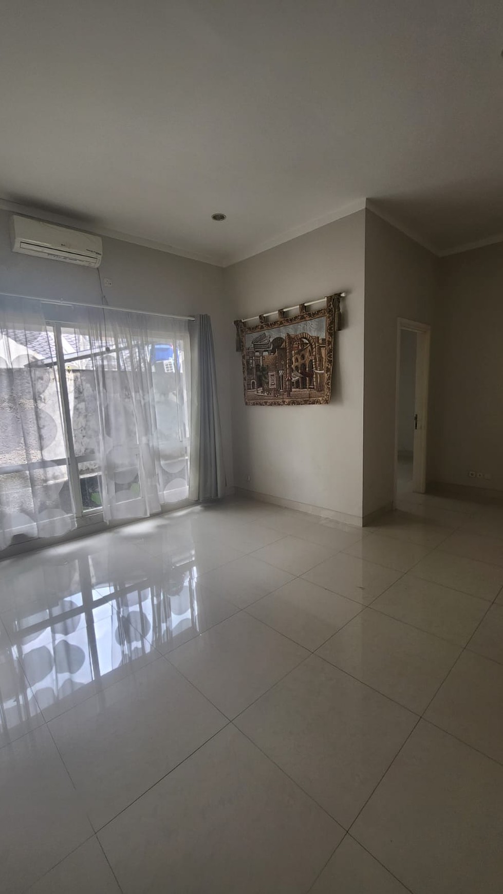 Dijual SEGERA Rumah Bagus Di Kebayoran Garden Bintaro Jaya Sektor 7, Tangerang Selatan