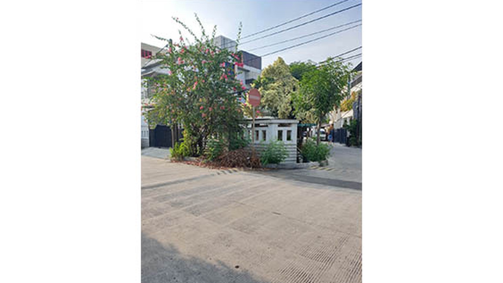 Dijual: Rumah Kelapa Lilin luas 430m&#xb2;, jalan utamaKelapa Gading permai.