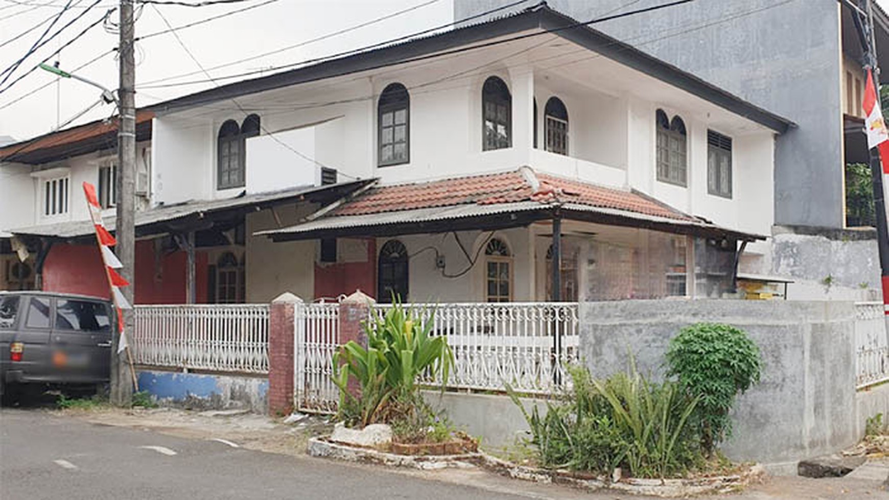 Rumah Hoek Kelapa Molek, Kelapa Gading Luas 204m2