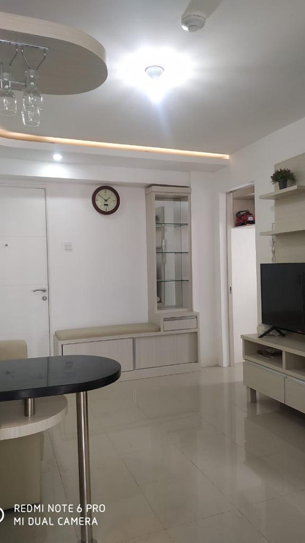 Unit Apartemen di Bassura City Dijual Segera 