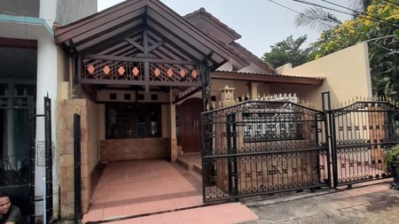 Rumah rapi, bangunan terawat di Pamulang