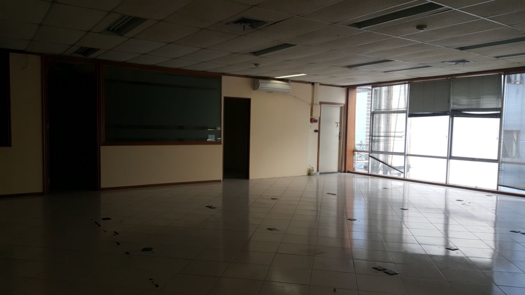 DIJUAL GEDUNG PERKANTORAN DI MENTENG - 4 LANTAI