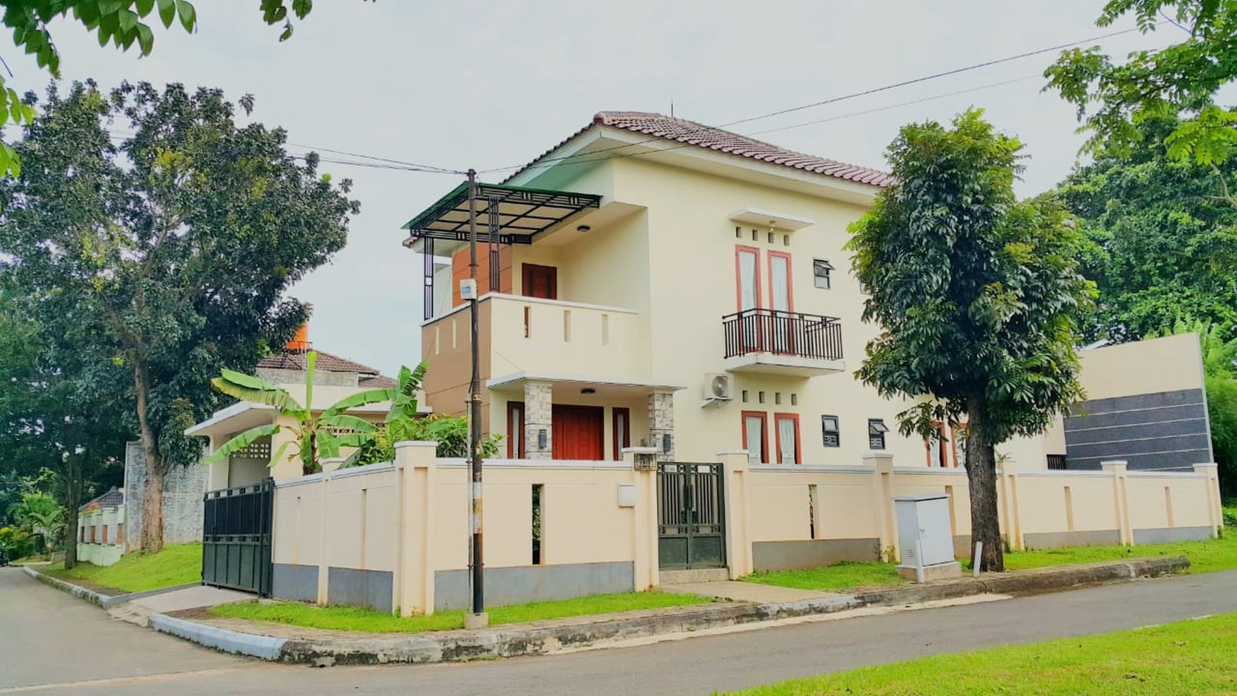 Rumah Nyaman dan Siap Huni di kawasan Menteng Residence, Bintaro