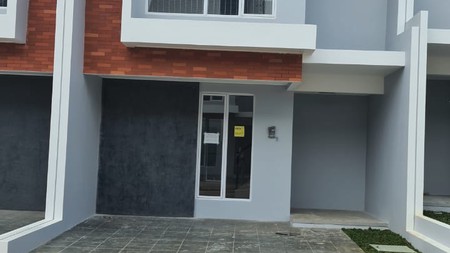 Rumah Bagus Lokasi Strategis Di U Vouse Bintaro, Tangerang Selatan