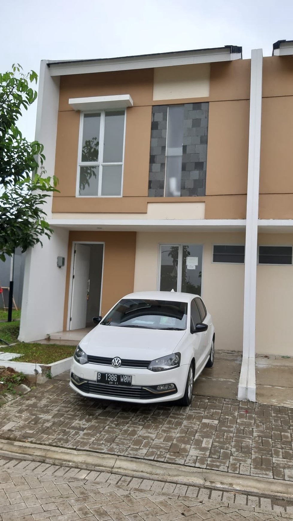 Dijual SEGERA Rumah Bagus Di Grand Batavia Jaya, Cluster Essence, Tangerang