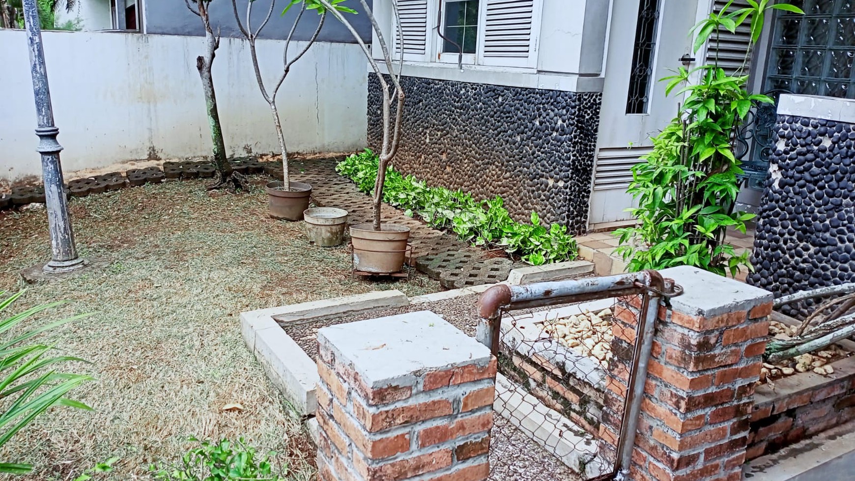 Dijual SEGERA Rumah Nyaman dan Siap huni di Kawasan Prima Bintaro, Pondok Aren, Tangerang Selatan 