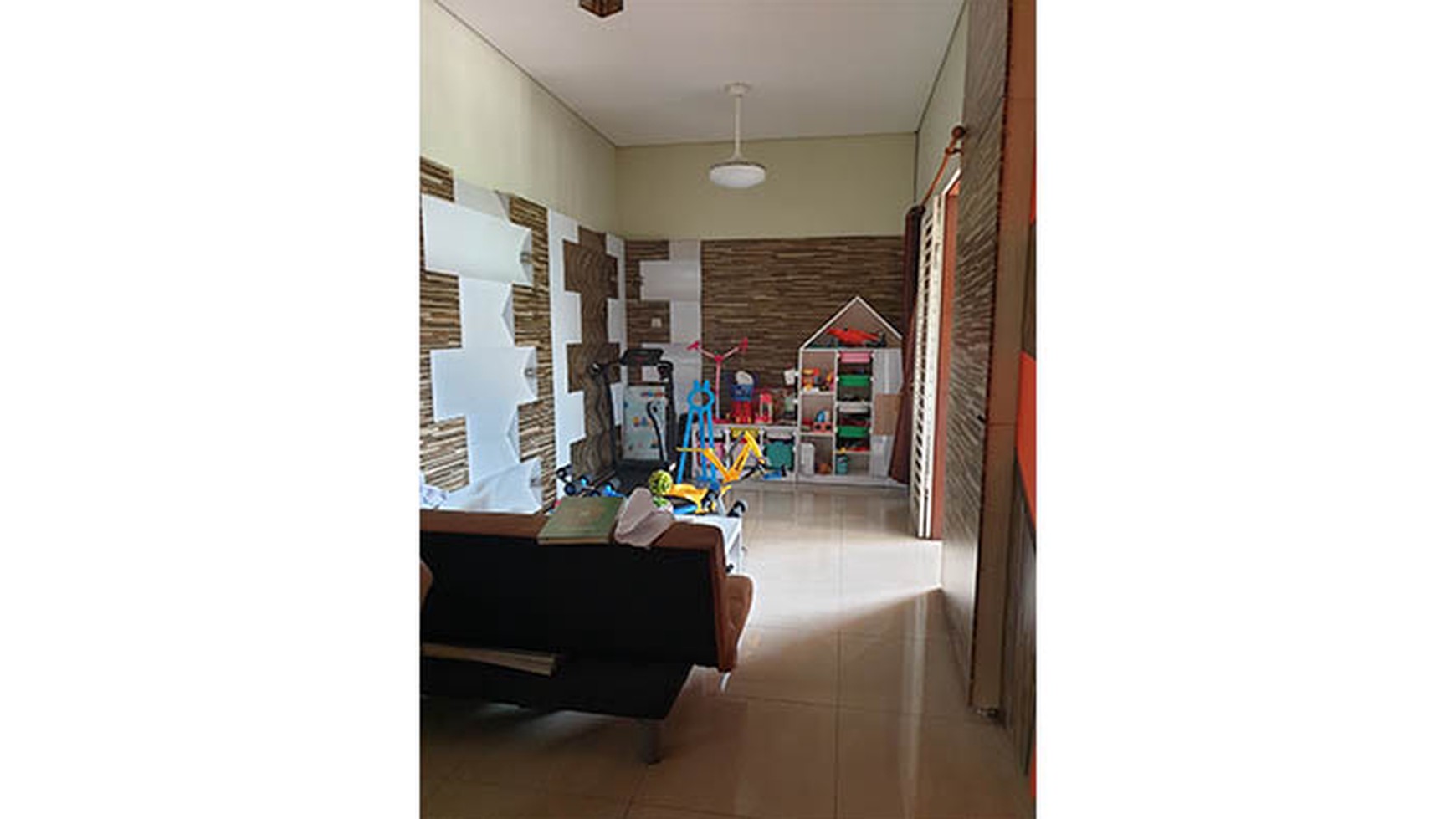 Dijual: Perumahan Villa Cut Meutia Kirana, Bekasi Timur.Luas Tanah 270m&#xb2;(13.5m&#xb2; x 20m&#xb2;)