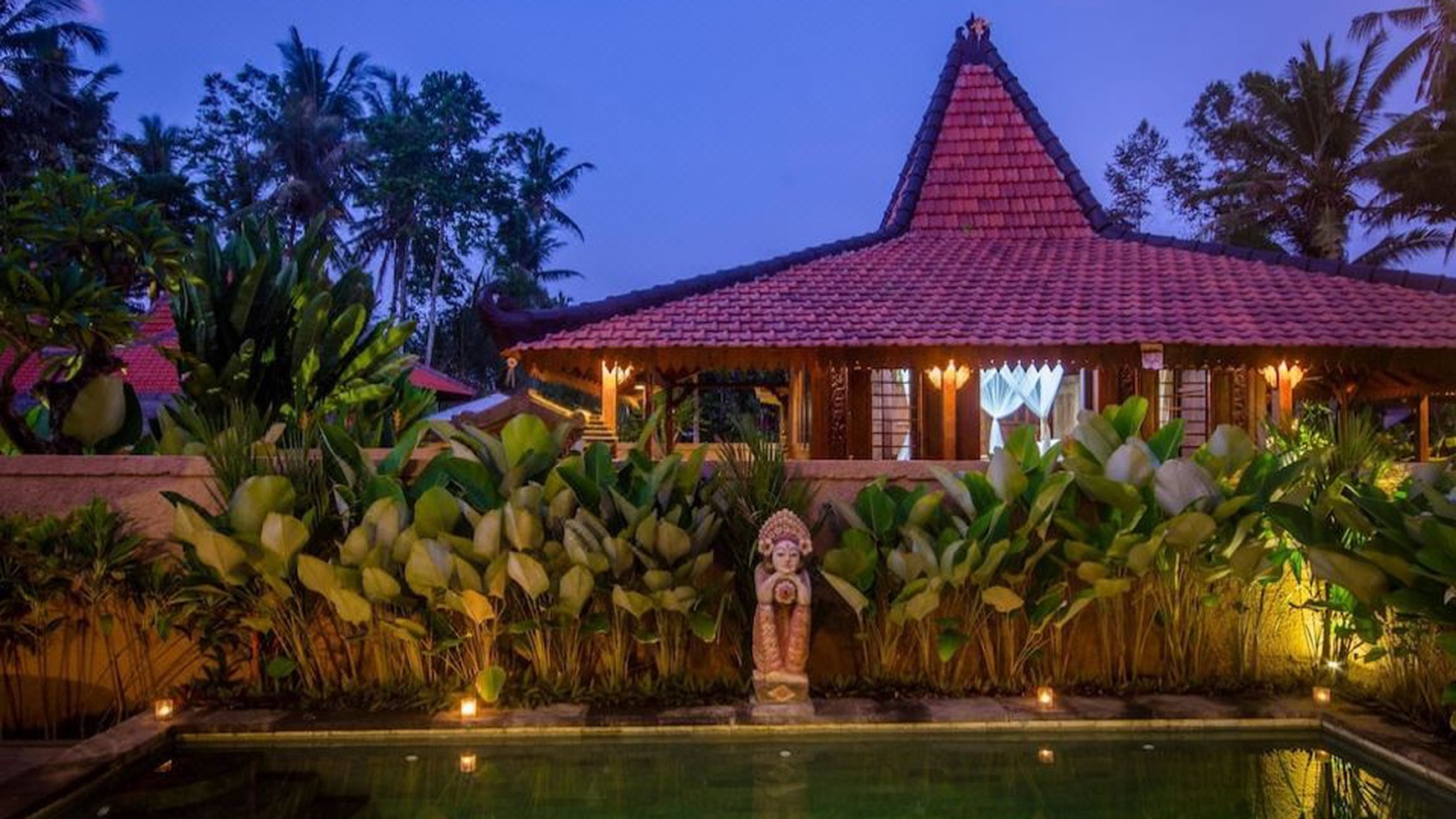 Beautiful 3 Bedroom Boutique Hotel  For Rent on 972sqm of Freehold Land 13 Minutes from Ubud Center