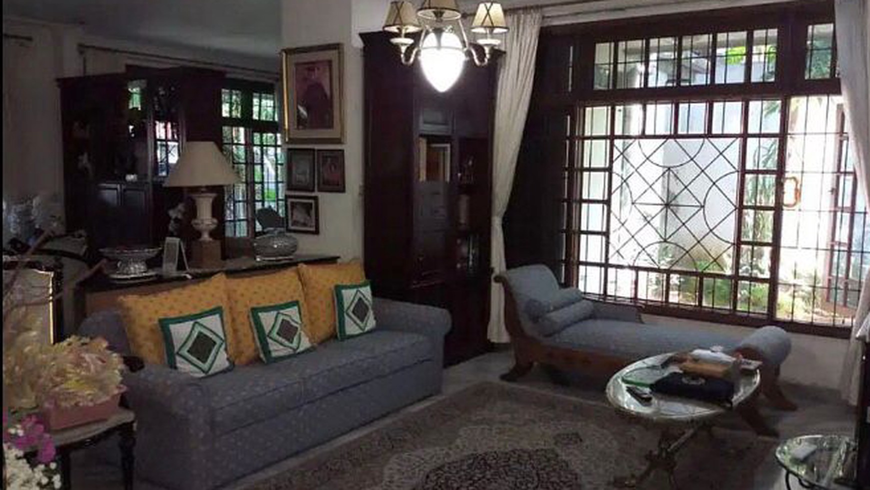 RUMAH DIJUAL DI JALAN UTAMA MENTENG DAN COCOK SEKALI UNTUK KANTOR MAUPUN USAHA 