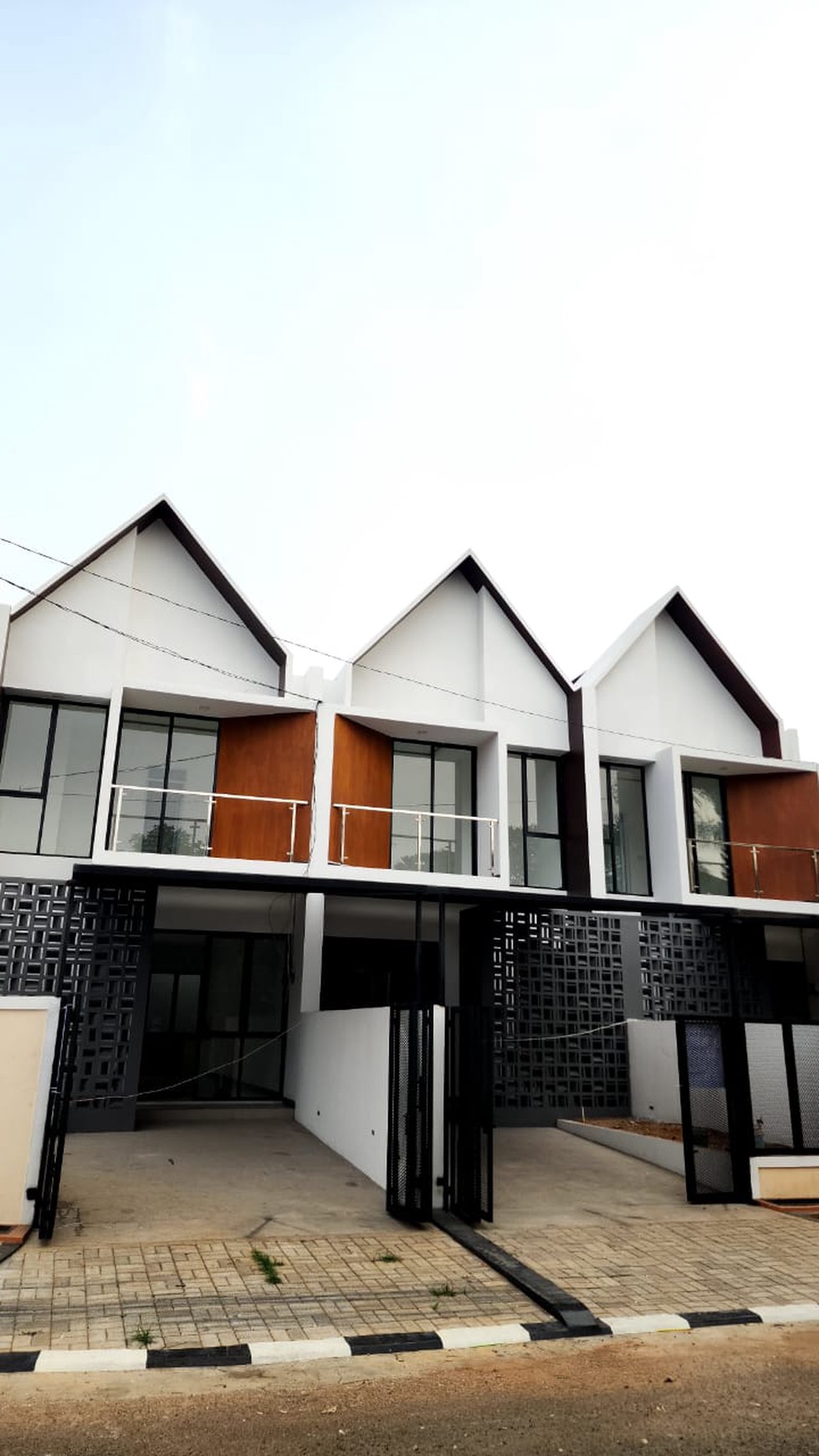 Dijual Rumah Baru, lokasi premium, mewah dan Harga terbaik DI BSD Tangerang City Banten