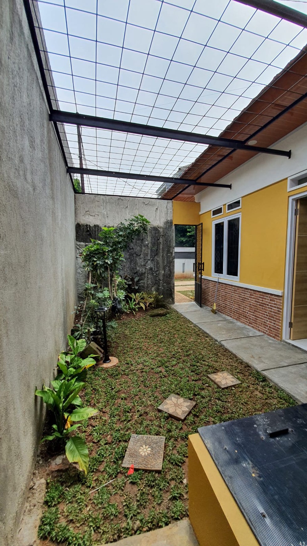 Dijual Rumah Asri di Bintaro Permai