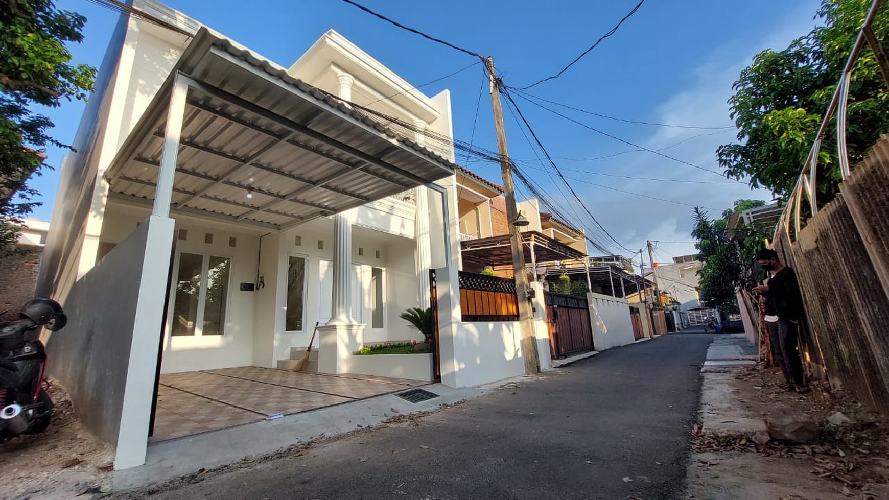 Dijual Rumah Modern di Jagakarsa.