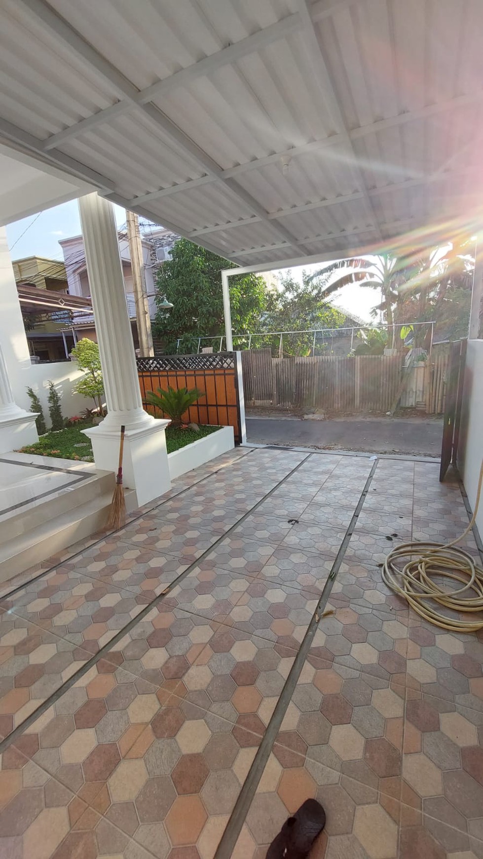 Dijual Rumah Modern di Jagakarsa.