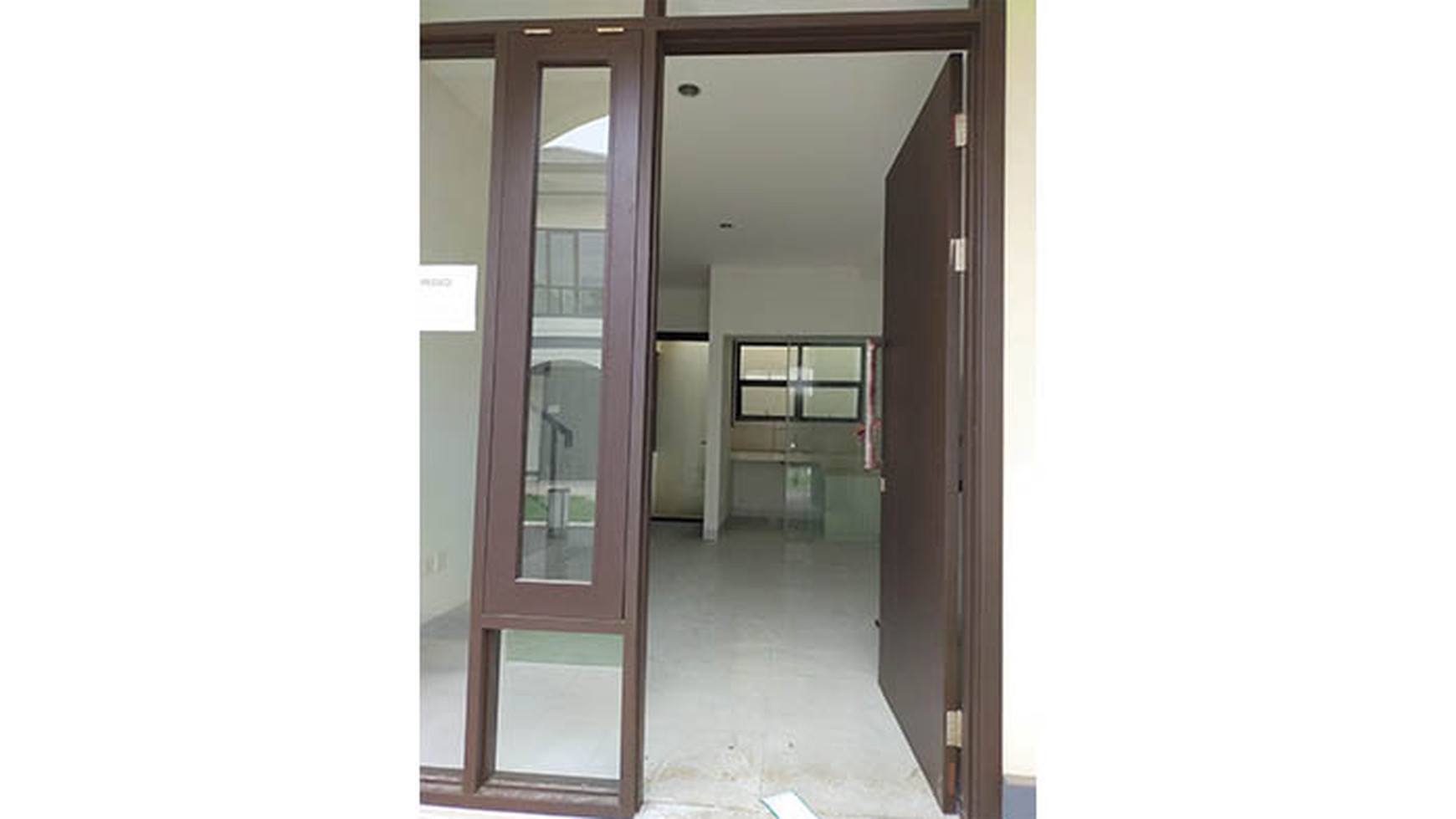 Rumah Lavon Cluster Allura, Cikupa Luas 6x11m2