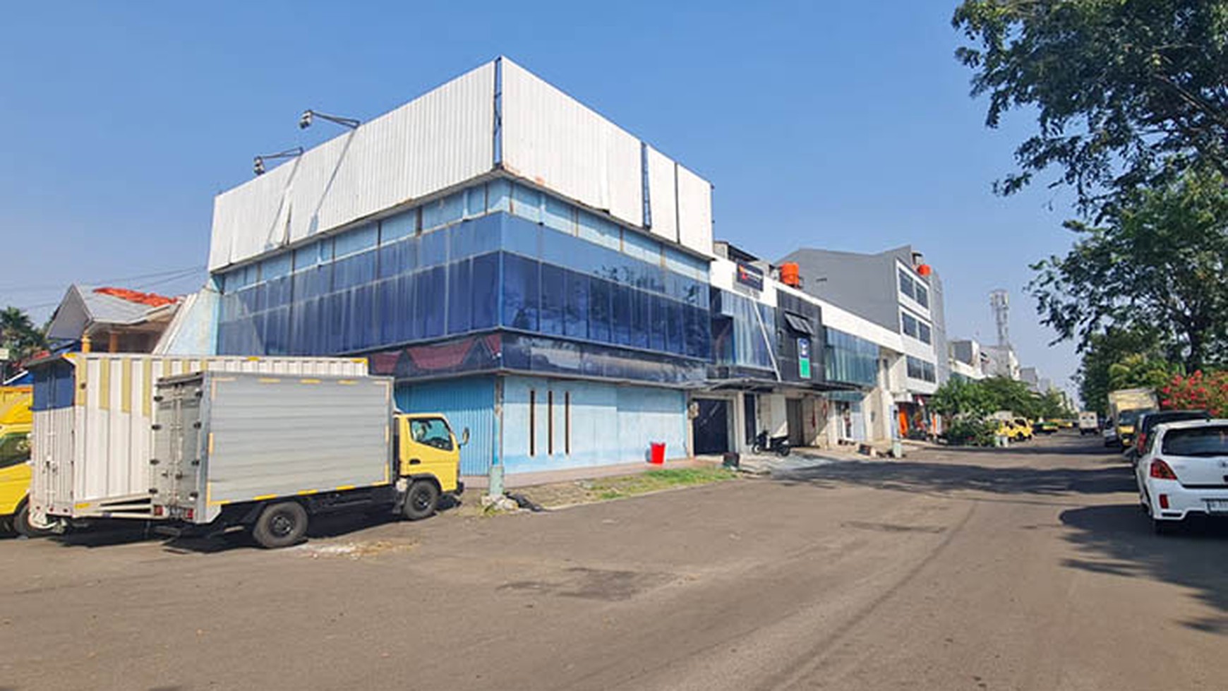 Ruko Gading Kirana Kelapa Gading Luas 9x17m2