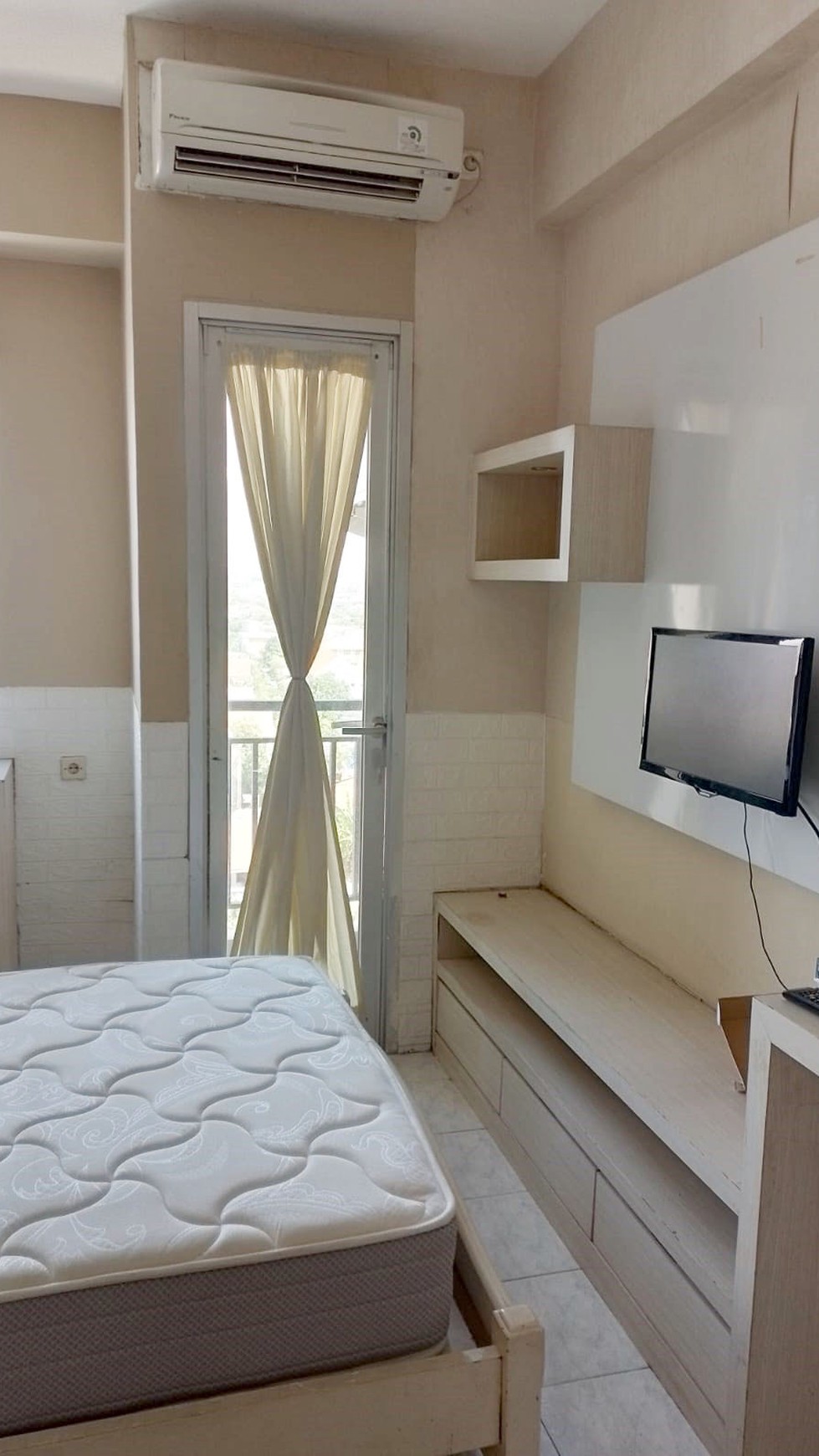 Apartemen Purimas Rungkut Surabaya Timur, Type Studio, View City, Dekat Kampus - LIA -