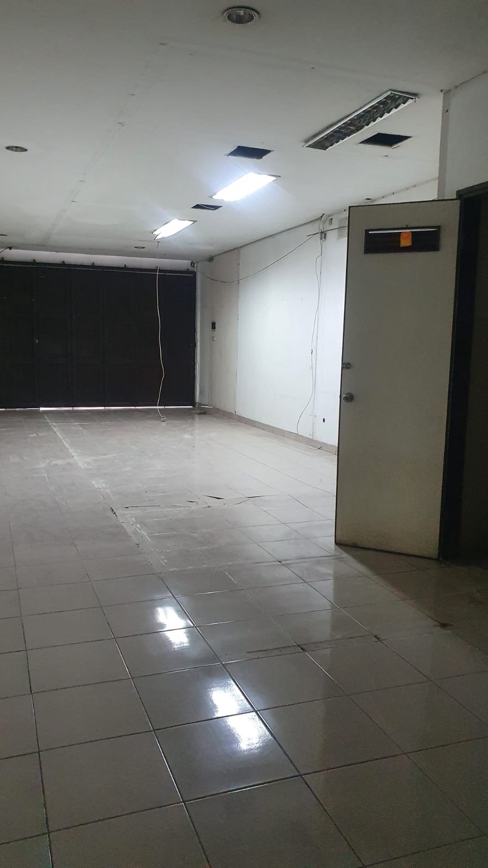 Ruko strategis, cocok untuk usaha / kantor di pusat kota bandung