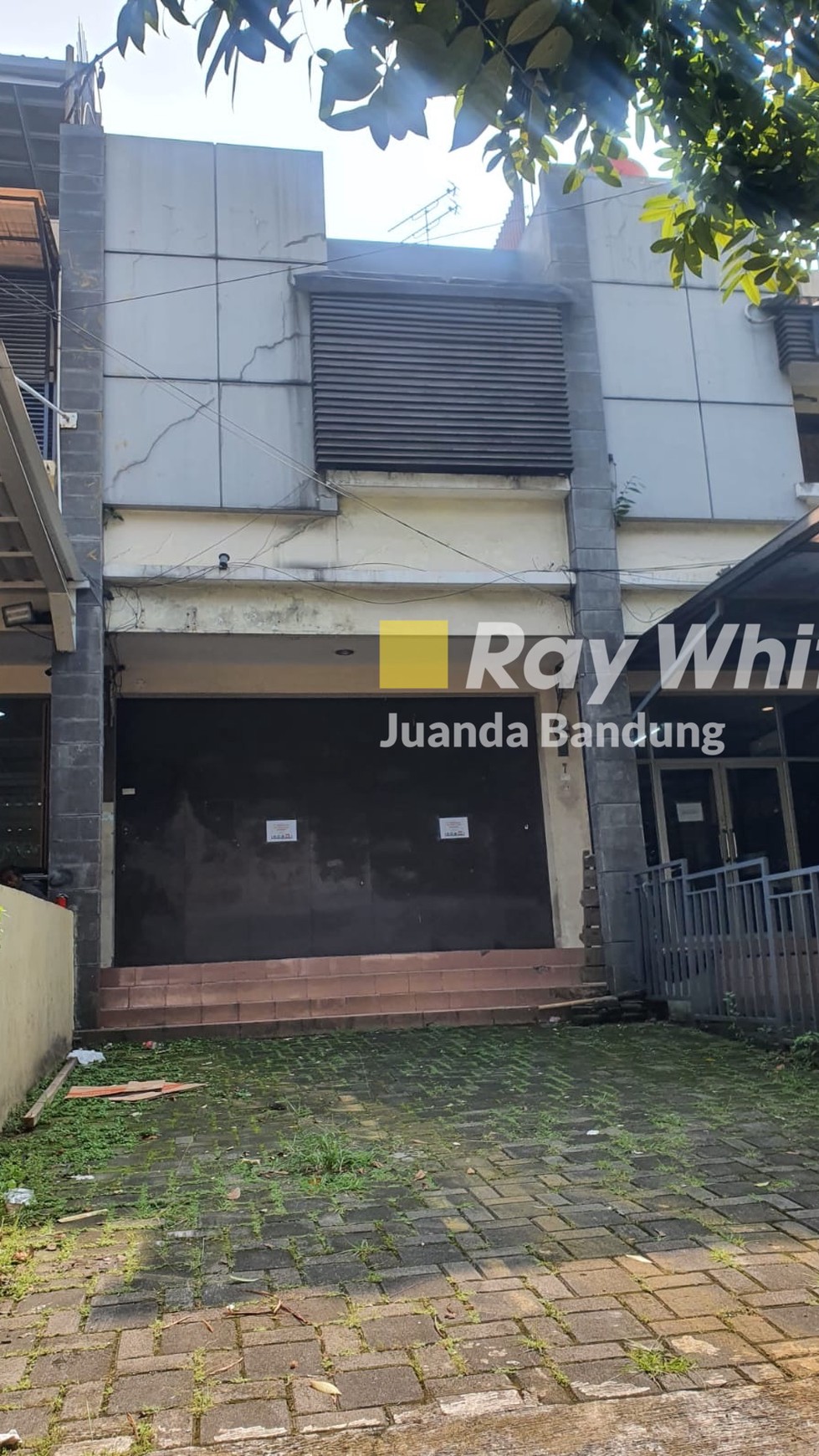 Ruko strategis, cocok untuk usaha / kantor di pusat kota bandung