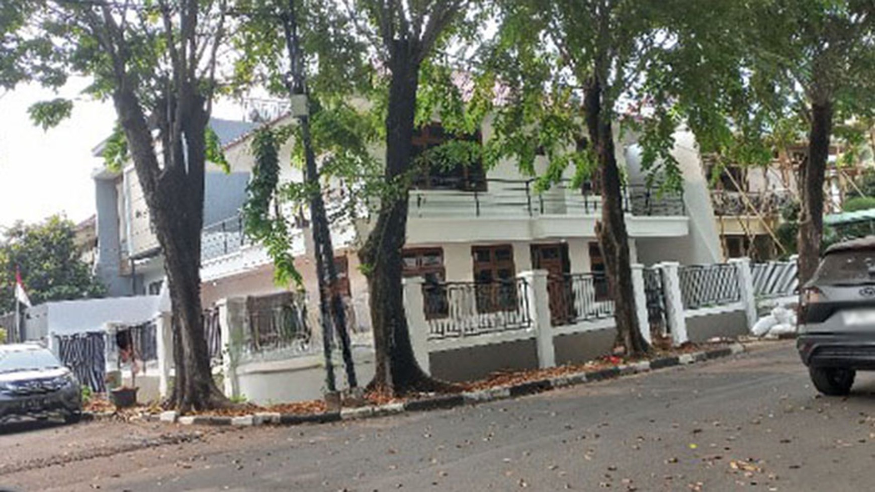 Rumah Gading Kirana Timur, Luas 205m2