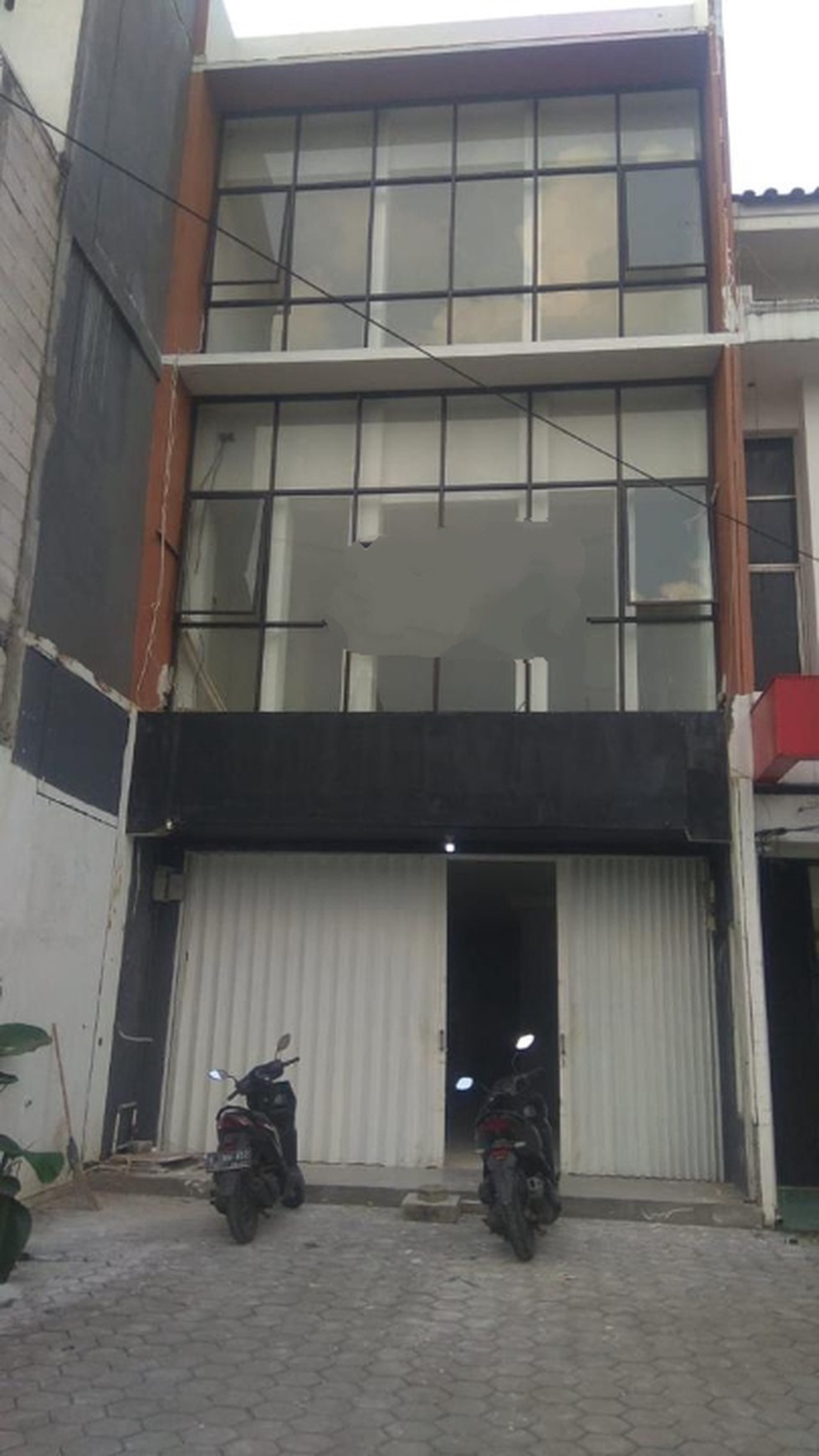 Ruko strategis di Jl. Alternatif Cibubur 