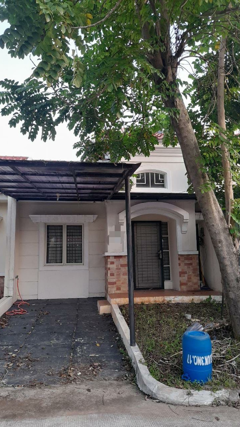 RUMAH SIAP HUNI SUDAH RENOV, SEMI FURNISHED LOKASI STRATEGIS