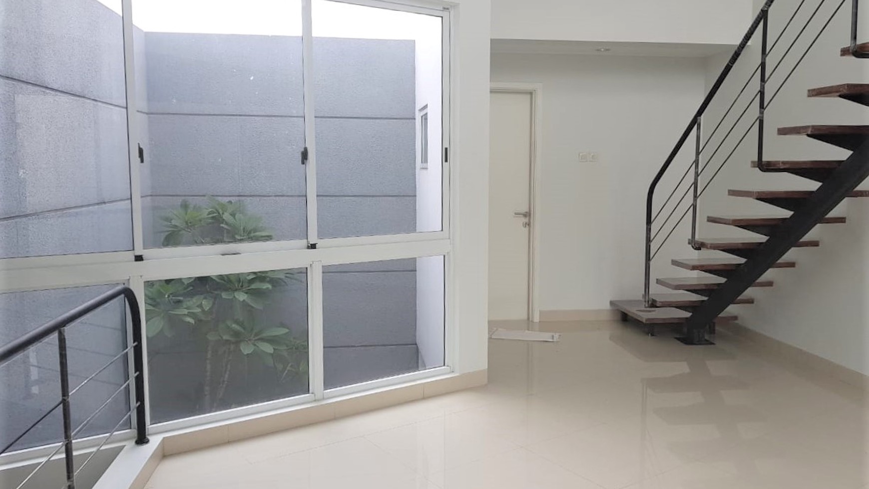 Dijual Rumah Minimalis Discovery Divine Bintaro Jaya