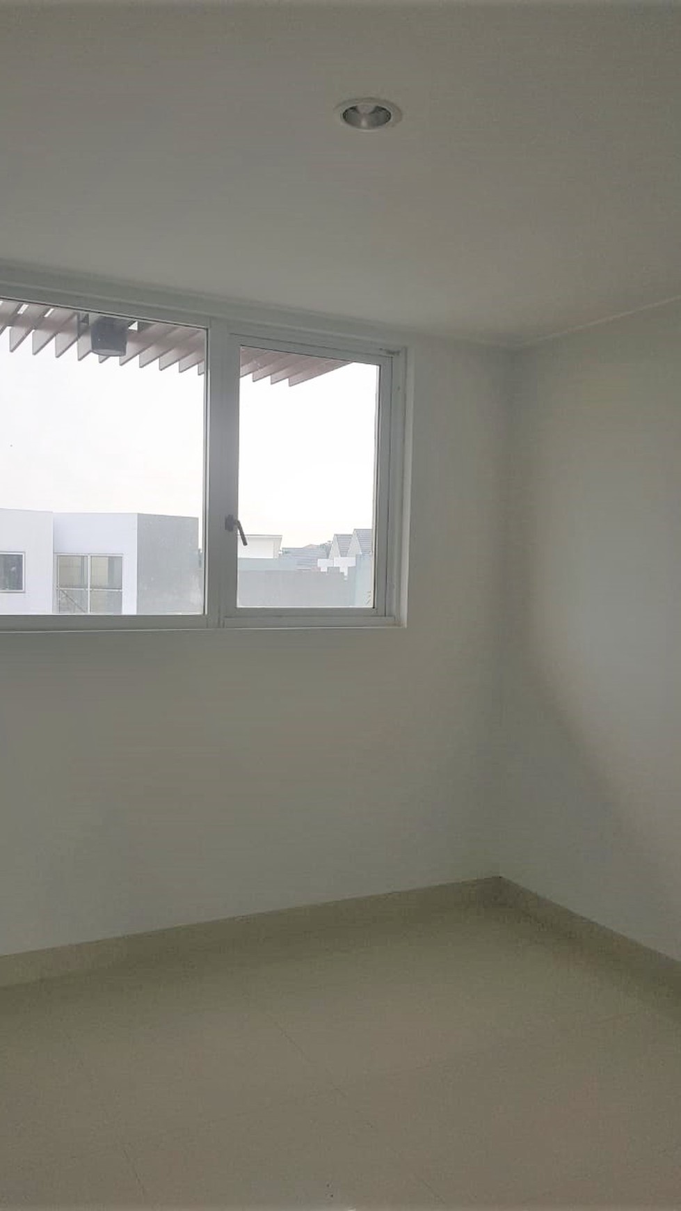 Dijual Rumah Minimalis Discovery Divine Bintaro Jaya