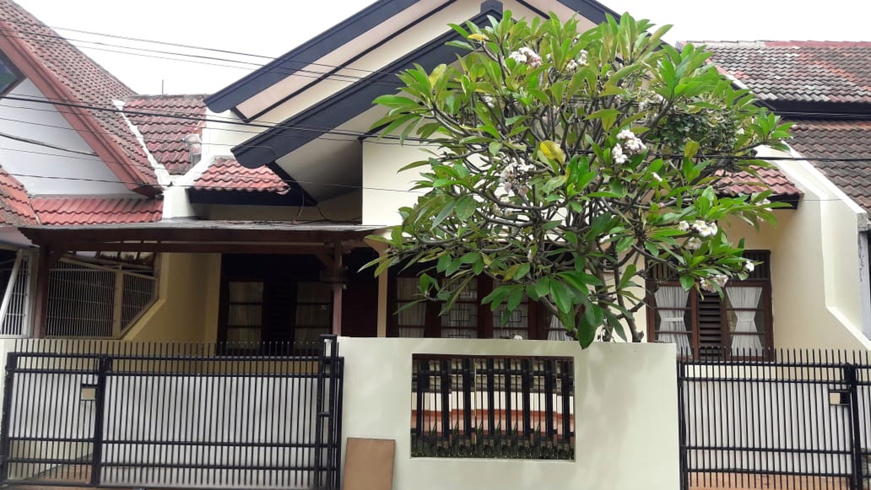 Hot Rent!! Rumah  Bagus Siap Huni di Bintaro 3