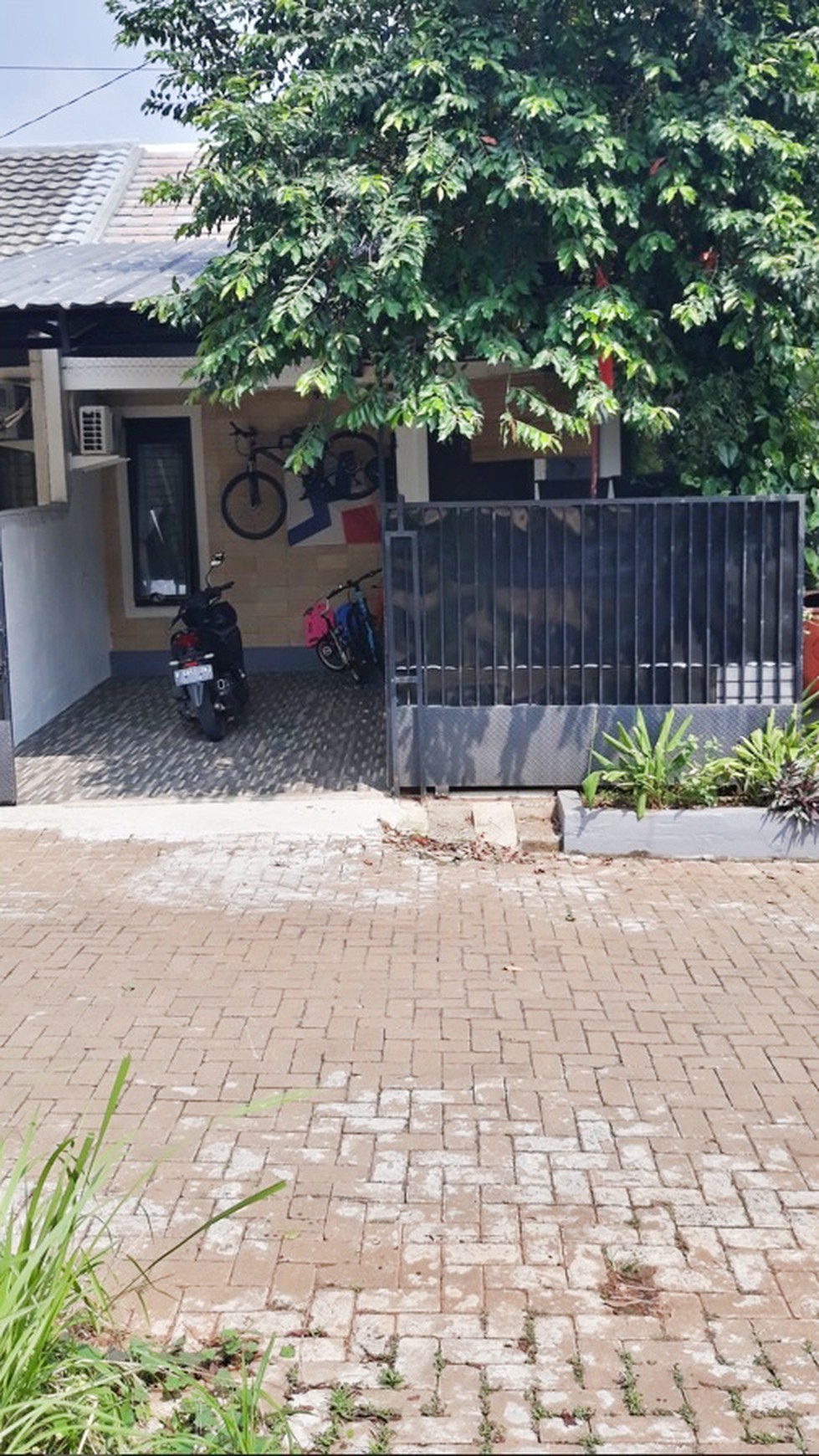 Rumah Bagus Siap Huni dan Asri di Perum Puri Depok Mas, Depok, Jawa Barat