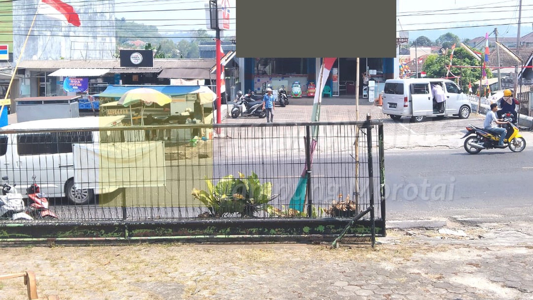 Rumah & Showroom di jalan Imam Bonjol Langkapura Tanjung Karang Barat