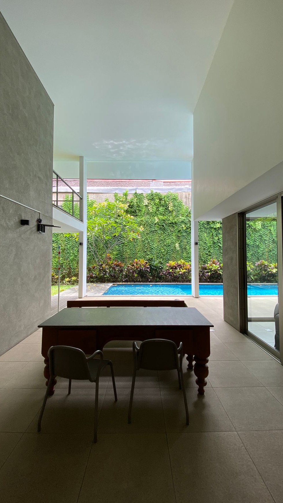 Beautiful modern house, brand new house at menteng area