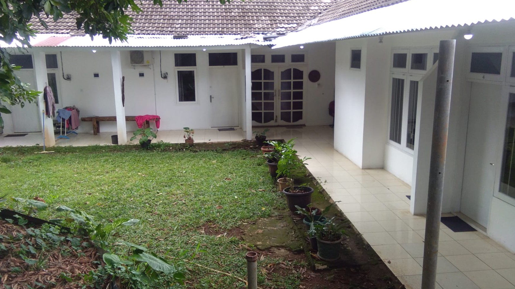 Dijual Rumah Samping Apartemen Marbella Kemang